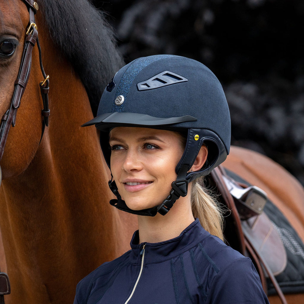 EQ3 Lynx Glitter Hjelm Blå/Sand - Back on Track Danmark